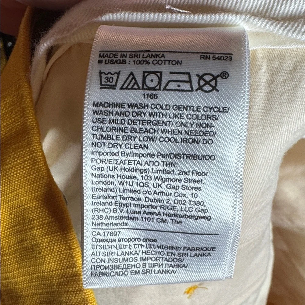 NWT Banana Republic Athletics Marigold Yellow Bermuda Shorts Sz 34 Cotton Summer